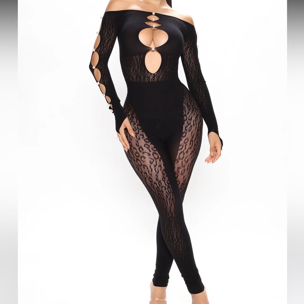 Fashions Nova Pearl Bodysuitt